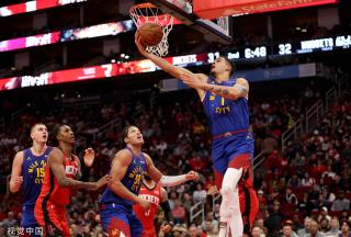 中国游泳的 中国游泳的