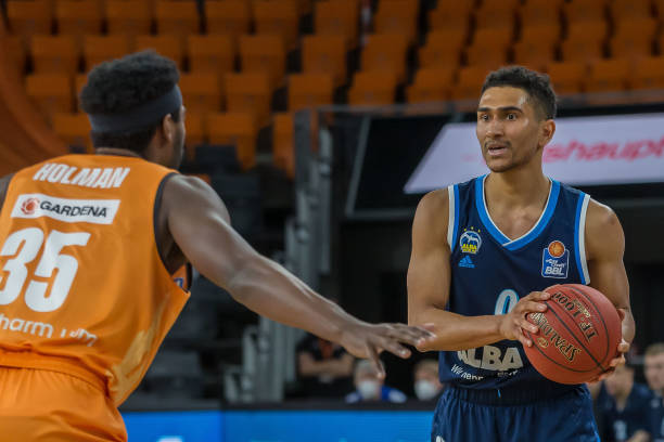 予年轻人奋 予年轻人奋